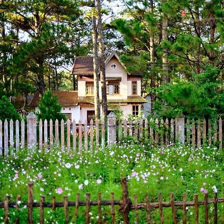 Tron Homestay Kon Von Kla Екстер'єр фото